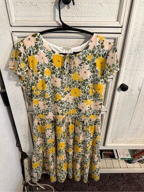 Ann Taylor Floral Midi Dress in Yellow, Cream, Green